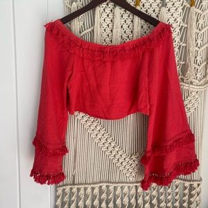 Selfie Leslie -off the shoulder top